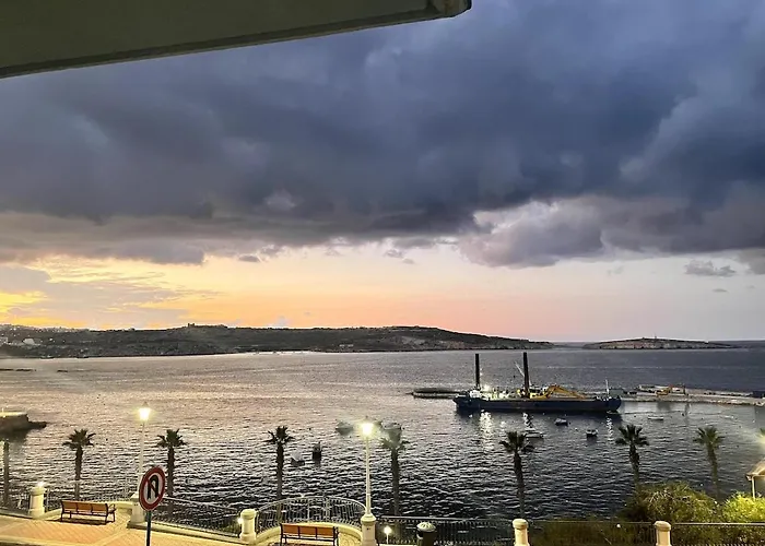 Seafront San Paul's Bay Apartamento *